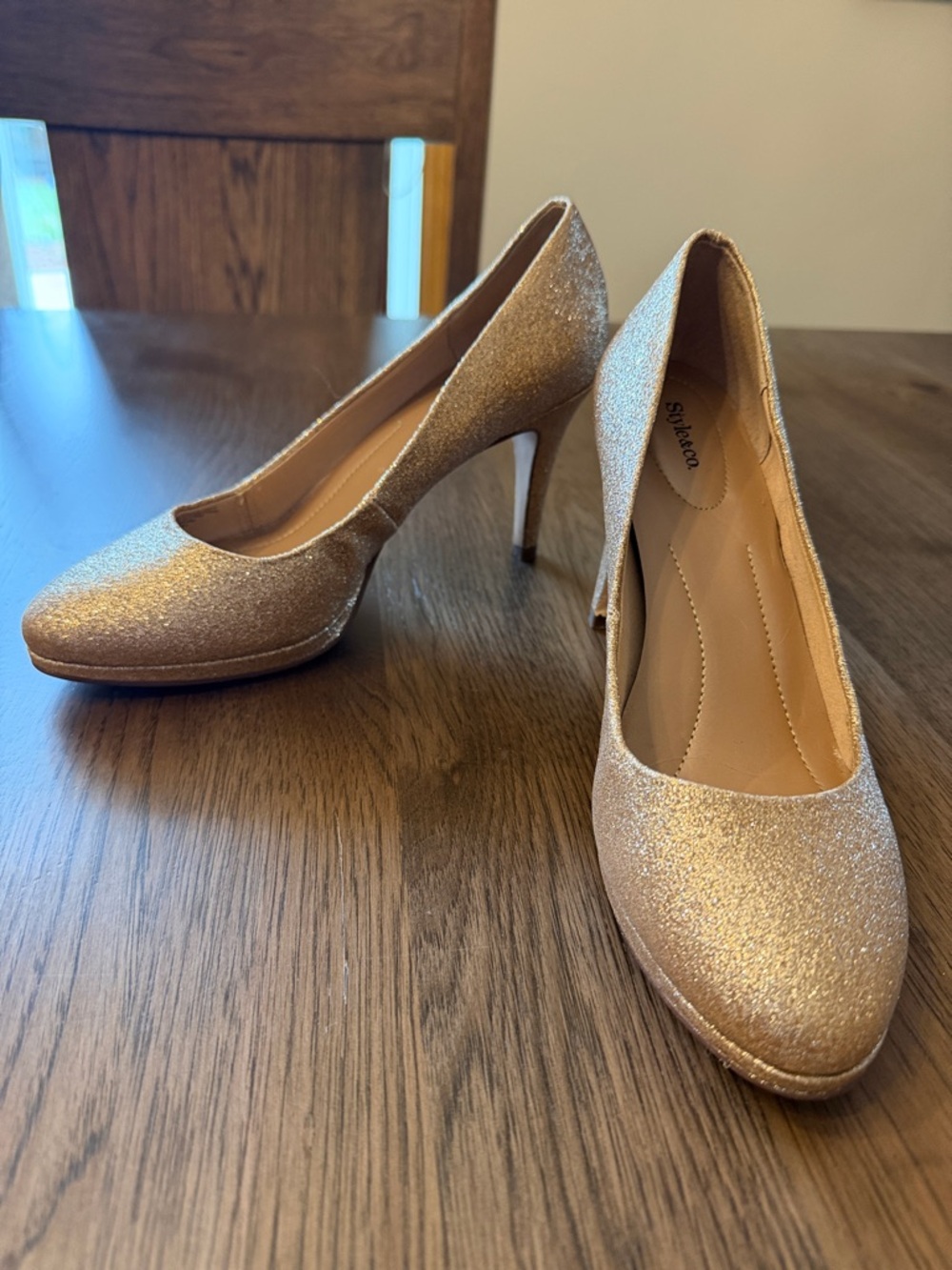 Style & Co Women's 8 Gold Sparkle 4" Heels
